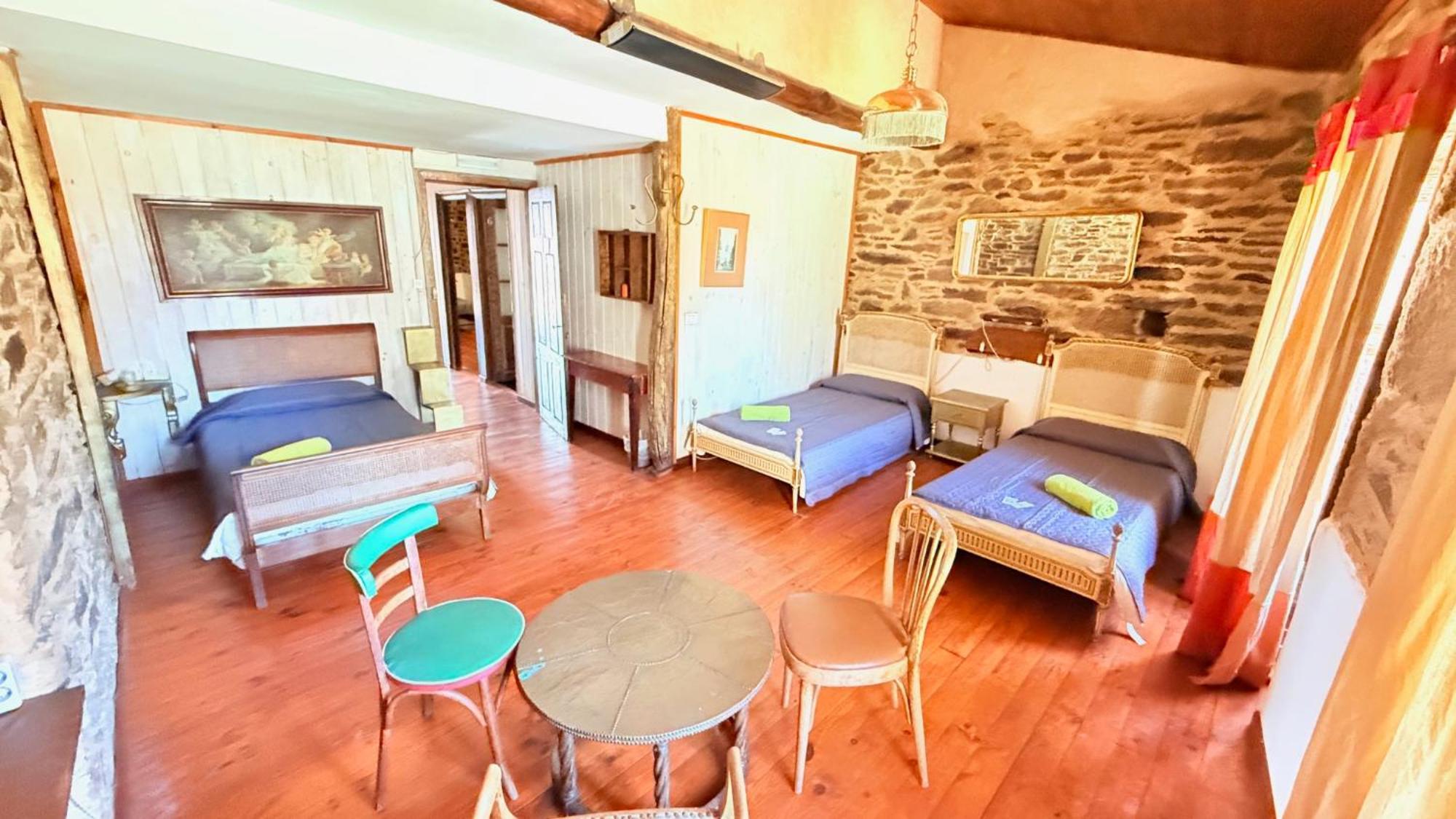 Pension Y Albergue Matias Locanda Sarria Exterior photo